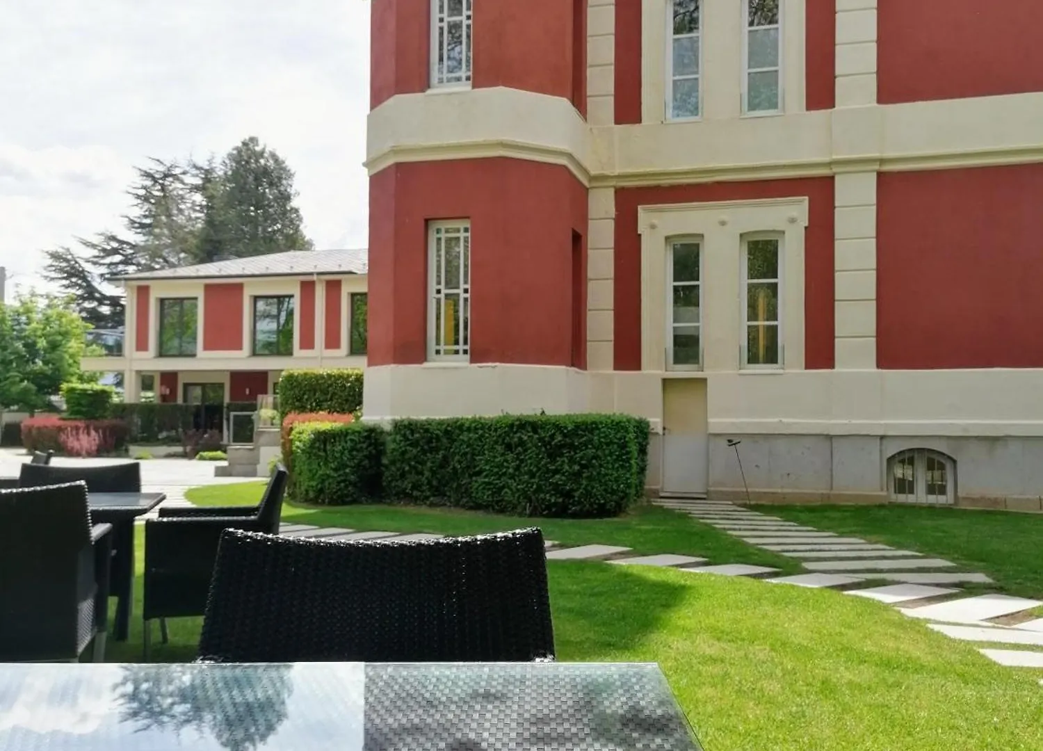 Hotel Villa Paulita Puigcerda
