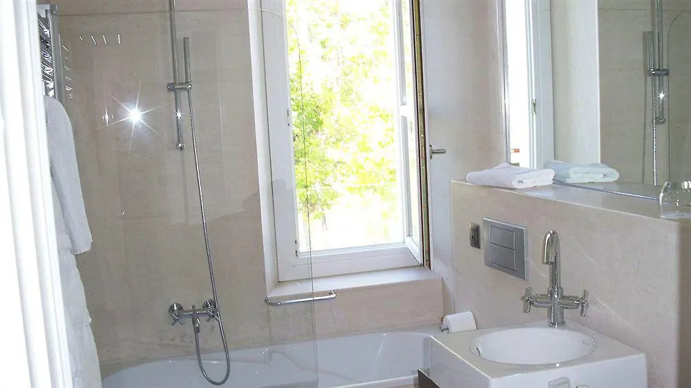 Hotel Villa Paulita Puigcerda